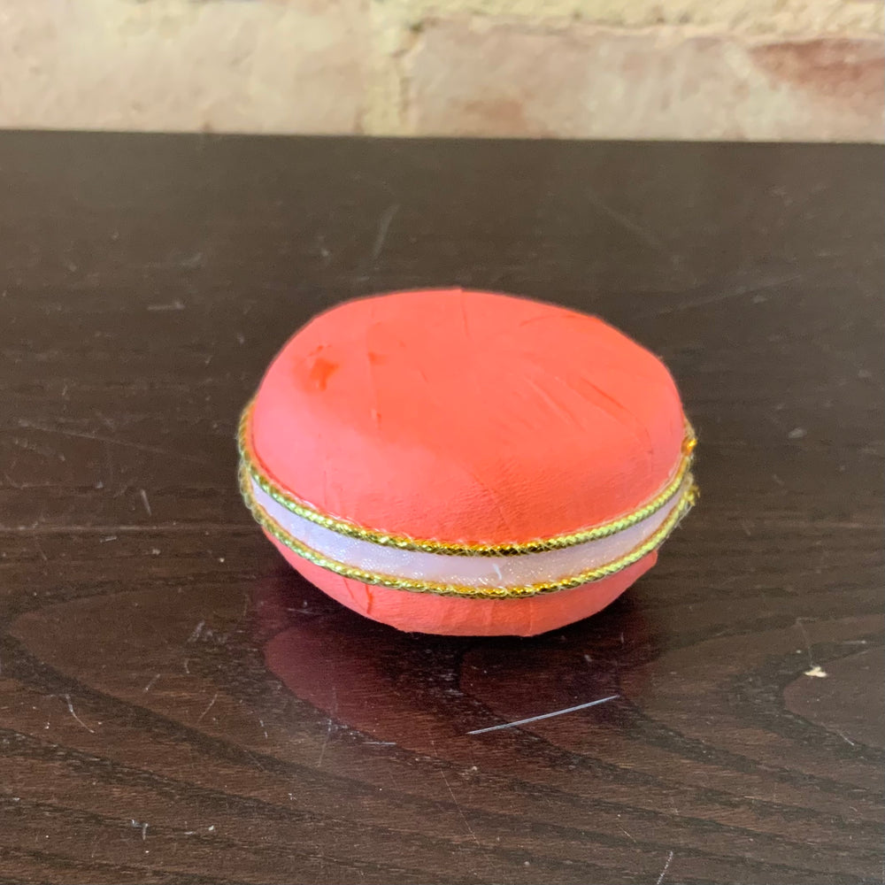 Individual Macaron Surprise Balls