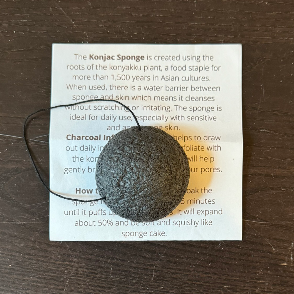 LUNA Charcoal Konjac Facial Sponge