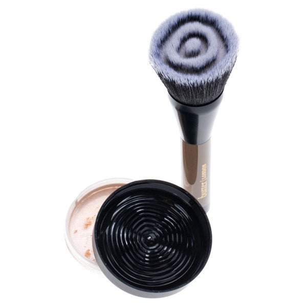 LumiMatte Finishing & Setting Powder Brush